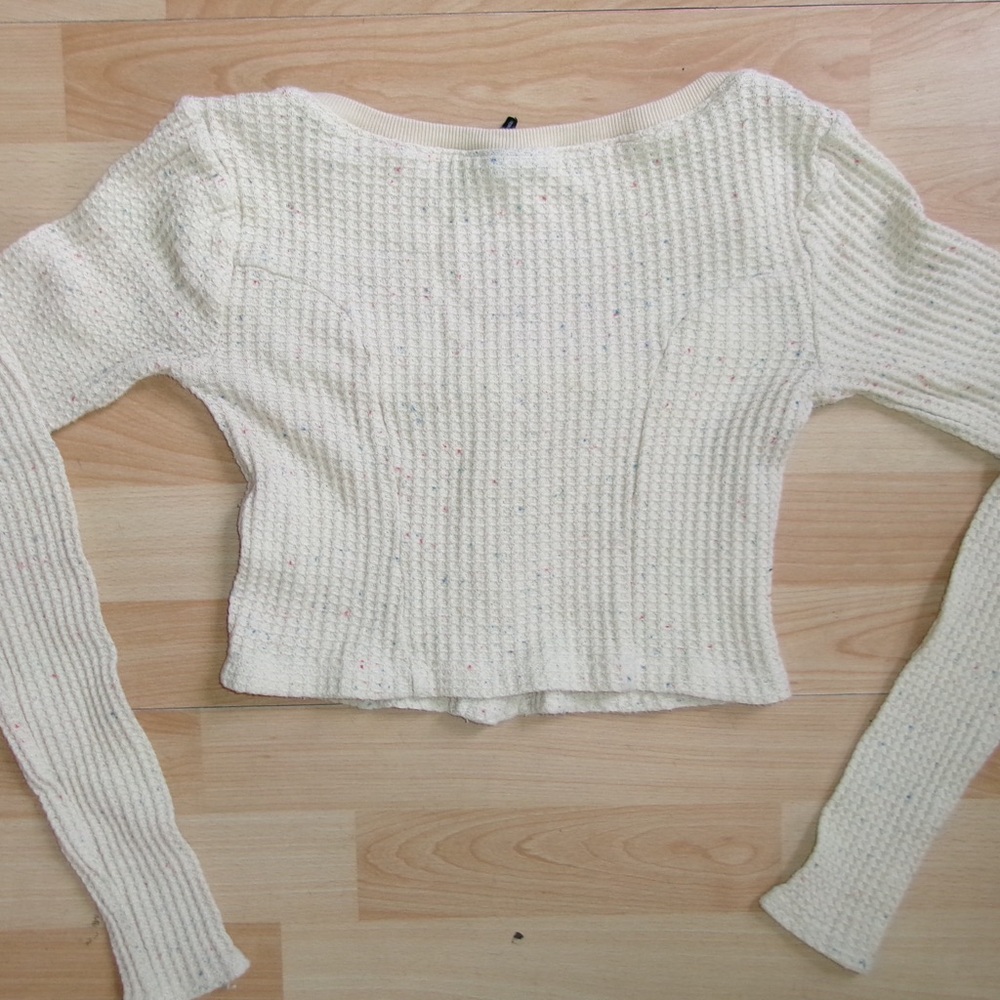 Cream Button-Up Cropped Sweater - Picture 4 of 4